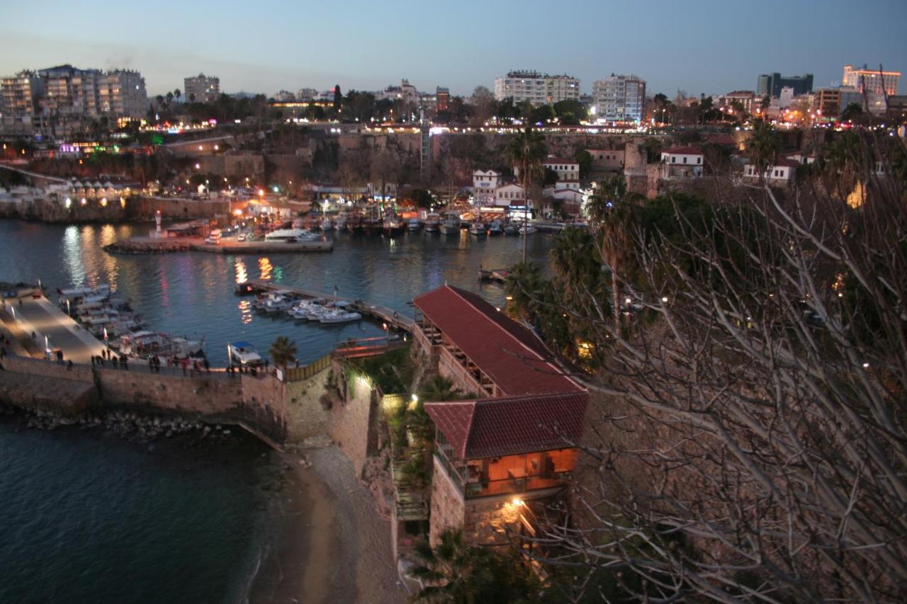 Mavi Avlu - Old Town Apartments Antalya Exteriör bild