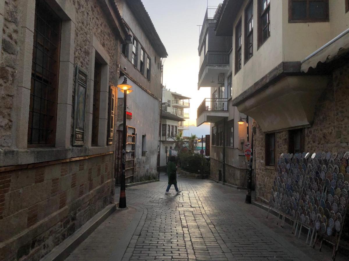 Mavi Avlu - Old Town Apartments Antalya Exteriör bild