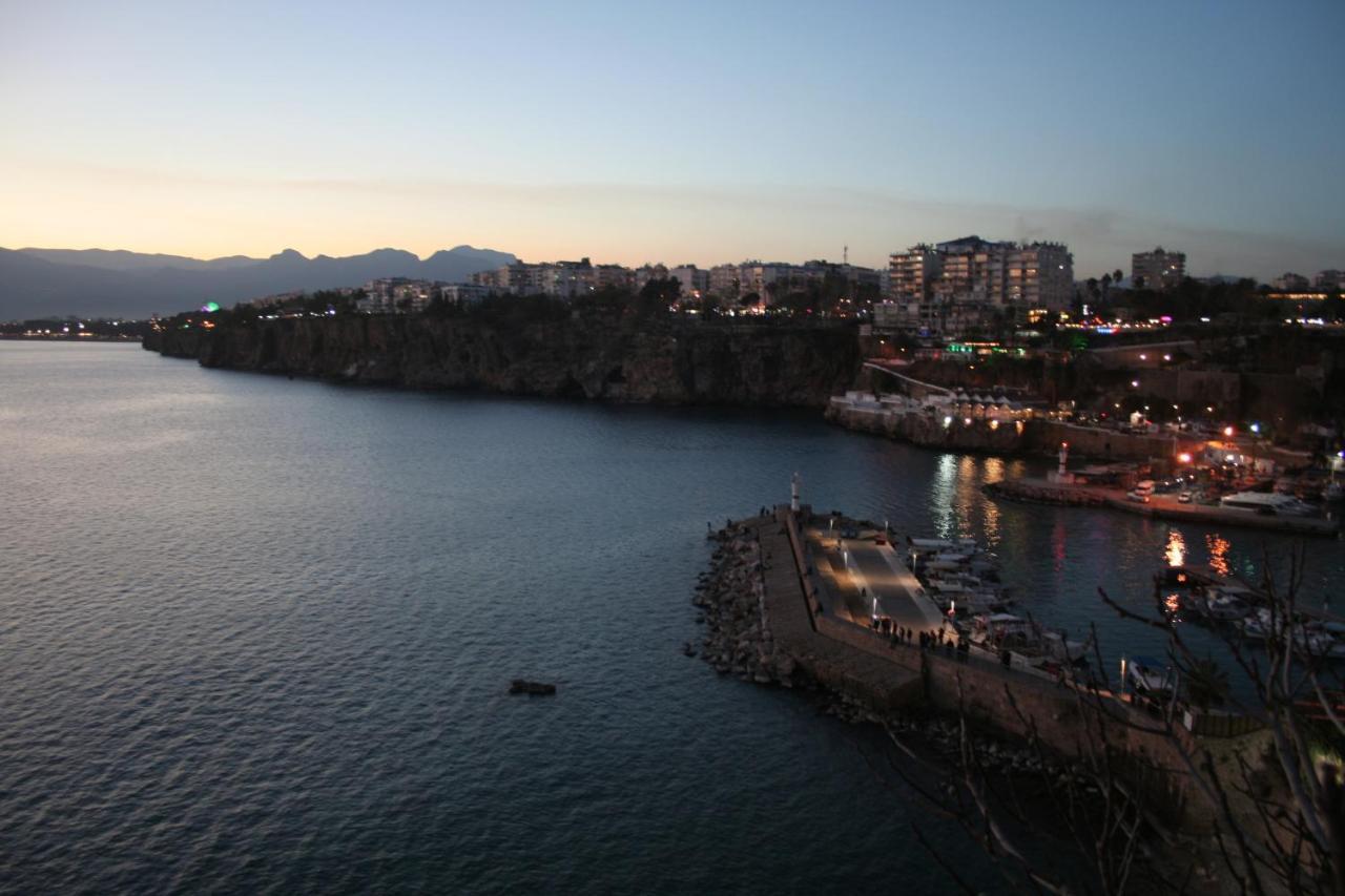 Mavi Avlu - Old Town Apartments Antalya Exteriör bild