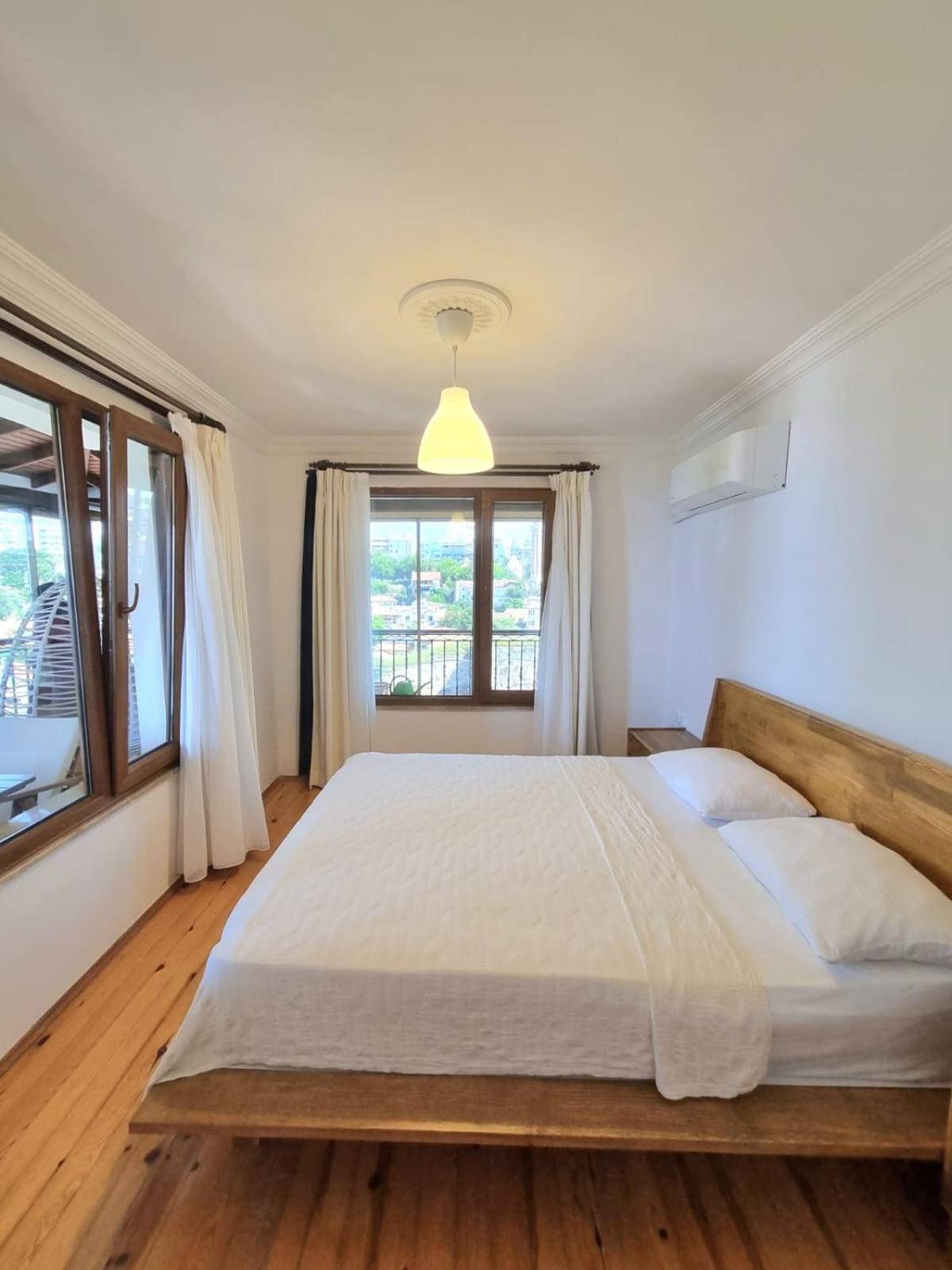 Mavi Avlu - Old Town Apartments Antalya Exteriör bild